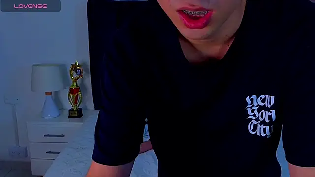 Issac_james_ 现场XXX聊天