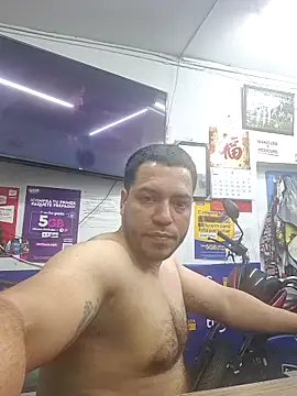 mago_vive Show in webcam