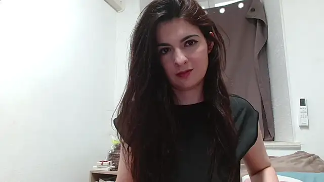 desirmiss1 Adlı Modelin Canlı XXX Sohbeti