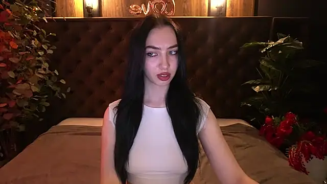 WildKittenX_のライブXXXチャット