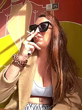 Deborahoff Adlı Modelin Canlı XXX Sohbeti