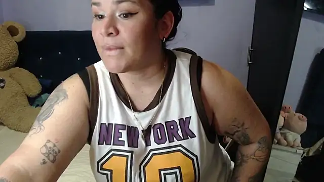 ANGELIQUE_KLANE's Live XXX Chat