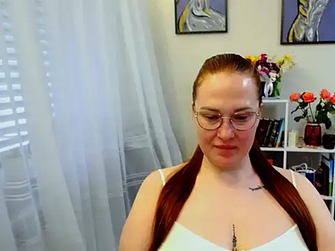 Lady_Tiana's Live XXX Chat
