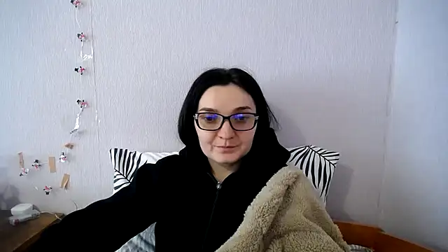 Shiny_gine live XXX chat