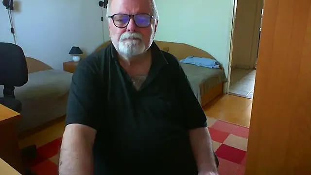 petvarad élő XXX-chatje