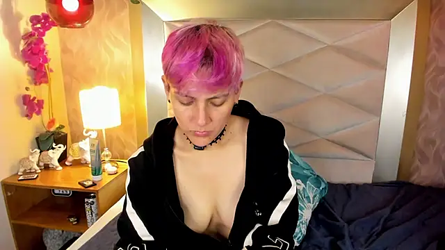 XXX chat uživo modela DannyRouds