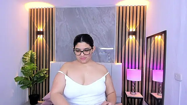 Carlotta_de_velour Adlı Modelin Canlı XXX Sohbeti