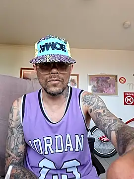 Živý XXX chat Mr_Graffitimile