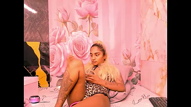 Živý XXX chat indian_barbie