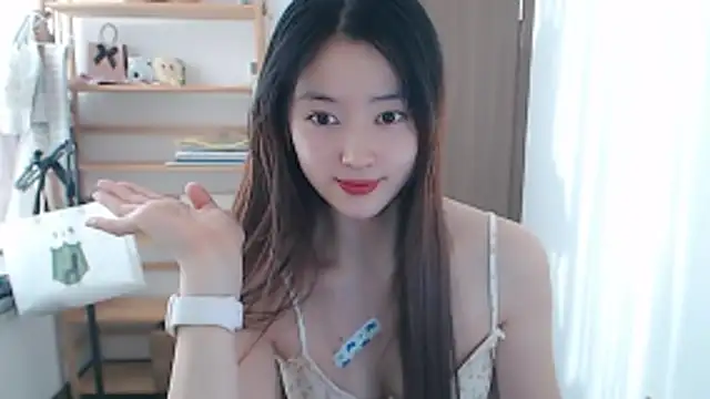 Mimi-cnbaby live XXX chat