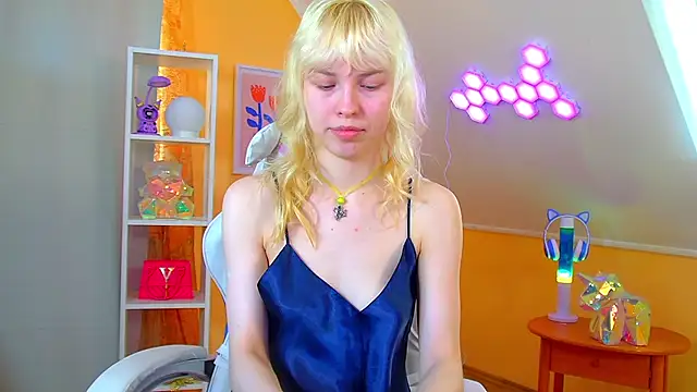 HannahHollis' Live XXX Chat
