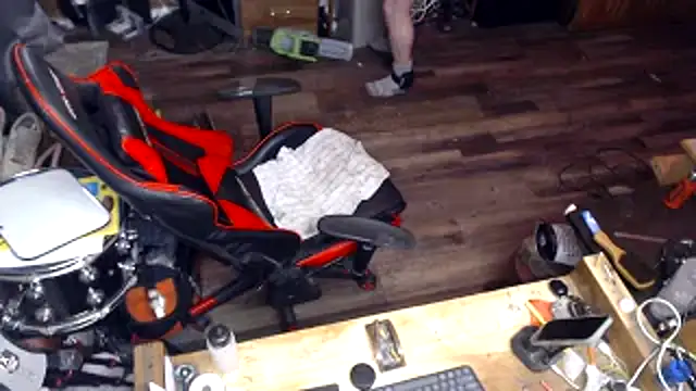tongueispowerr6d9's Webcam Show