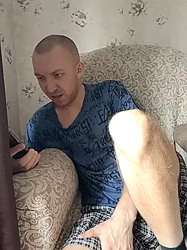 _uncle_Mitya-43_: διαδικτυακό σόου στην κάμερα