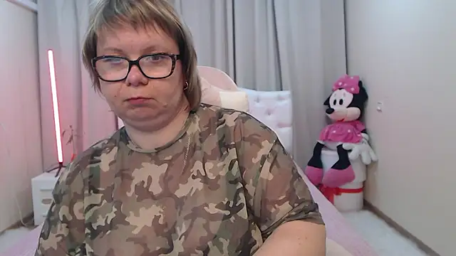BonnnyBoobsy – webcam-show