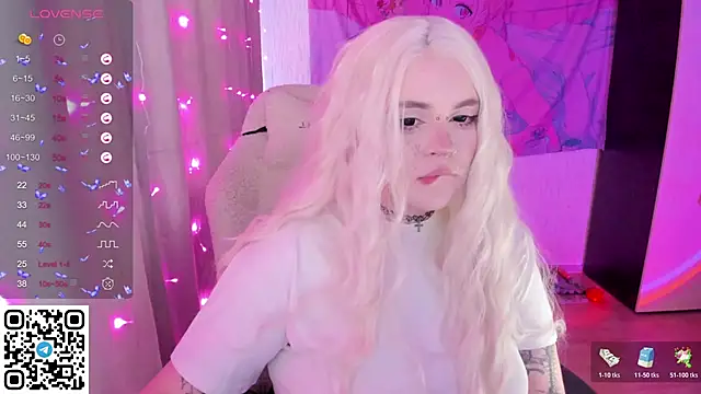 Онлайн чат XXX SelenaCute