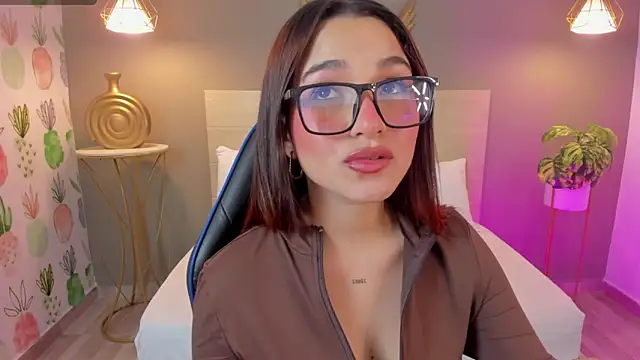 luma_sky_ live XXX chat