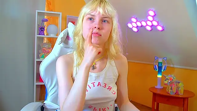 XXX chat uživo modela HannahHollis
