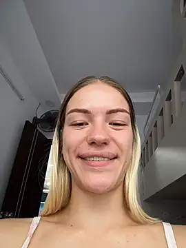 Chat XXX en directo de -Sexy_Barbie-
