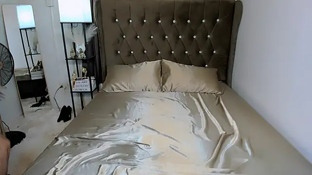 Lars_empress Show Webcam