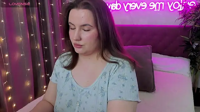FeralPeach Live XXX-chat