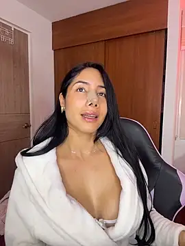 Chat XXX en directo de ArianaReynoldss