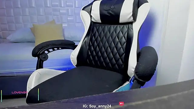 Živý XXX chat anny_rouse24
