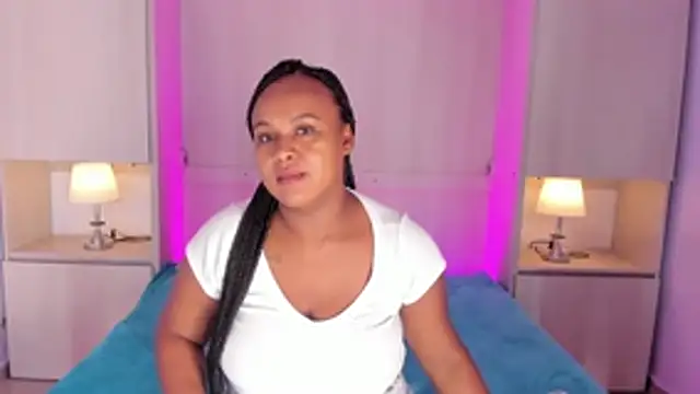 Chat XXX Live EmilyyStuart