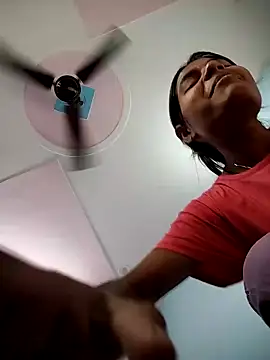 Karishma_88's Webcam Show
