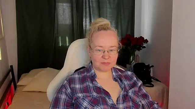 ViolaSmithh – Naživo XXX chat