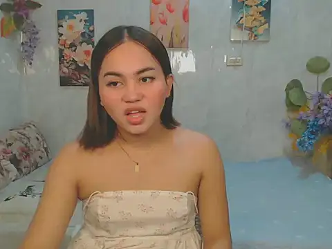 ur_asiankat 网络视讯表演