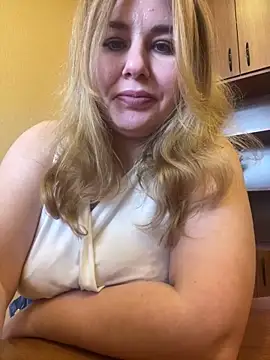 Passion-Blondyn Live XXX chat