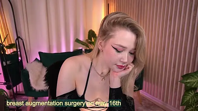 Онлайн чат XXX LauraWifeness