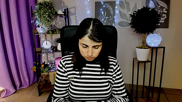 Chatroom XXX en direct de MartaEdams