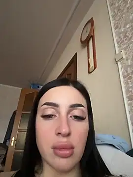 Soft_Pleasure Adlı Modelin Canlı XXX Sohbeti
