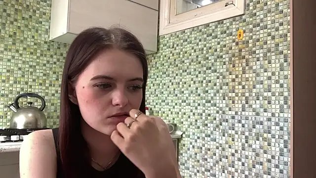 KikiAmino Chat XXX live