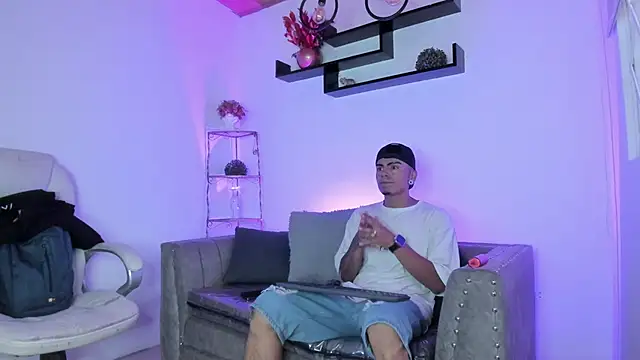 Thiago_teenboy66's Webcam Show