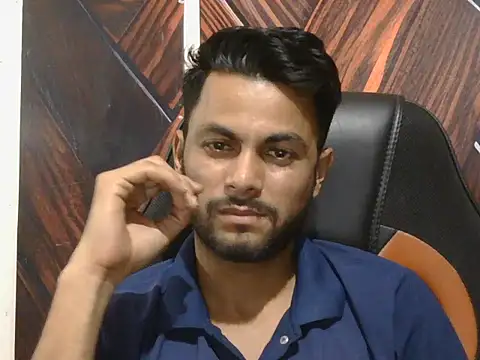 Stubborndesiboy 现场XXX聊天