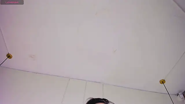 Živý XXX chat MiaBrokss_