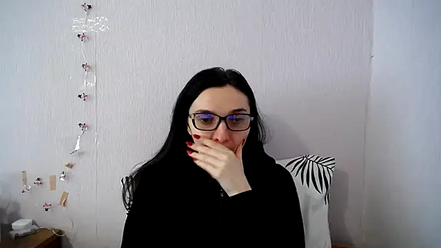 Shiny_gine Adlı Modelin Canlı XXX Sohbeti