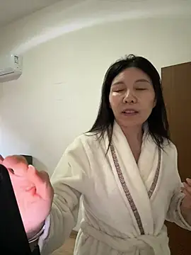 xiiuuff18's Webcam Show