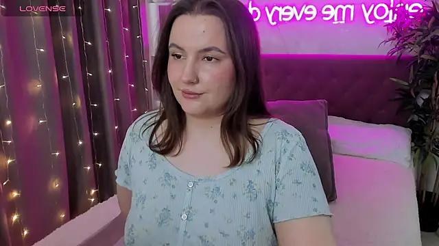 Czat XXX na żywo – FeralPeach