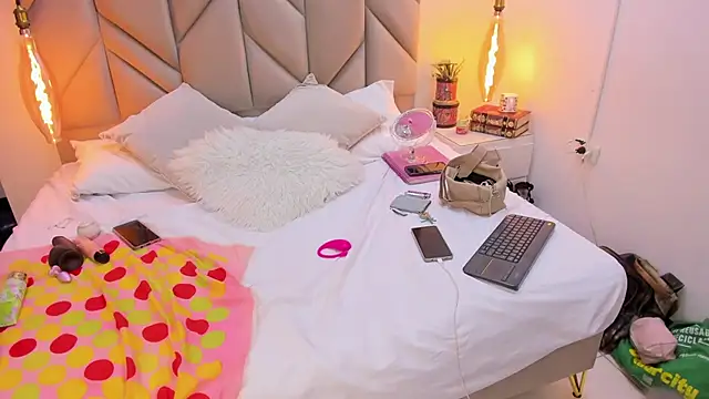 SabrinaVantress Live XXX Chat