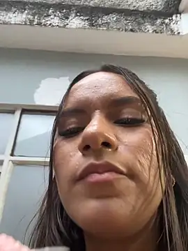 amara_wet04's Live XXX Chat