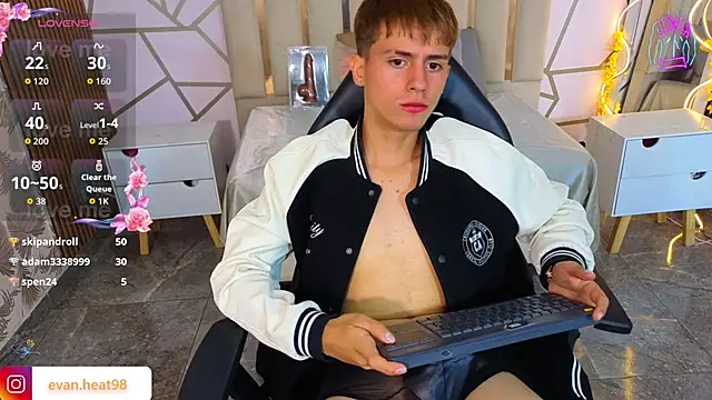 EVAN_TAY Chat XXX live
