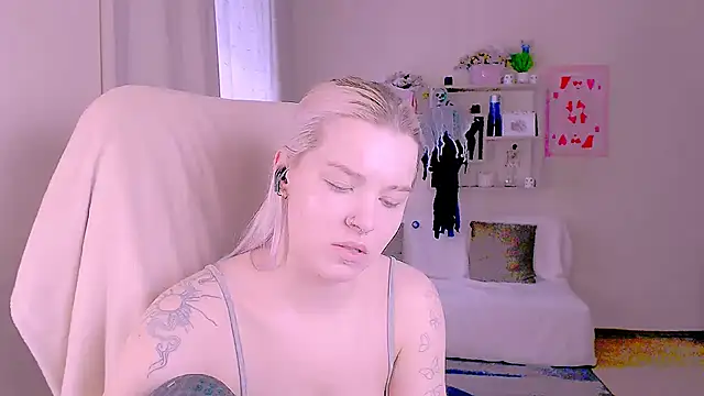 Hot_Blonda's Live XXX Chat