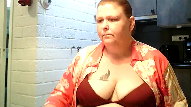 Sylviastar46's Live XXX Chat