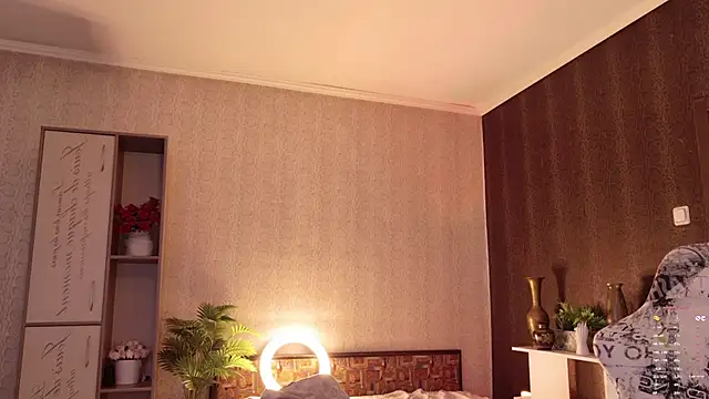 Hello_Lisha Adlı Modelin Canlı XXX Sohbeti