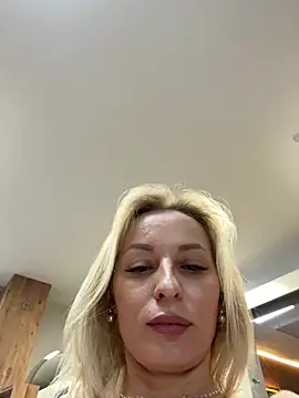 VikaBunny1's Live XXX Chat