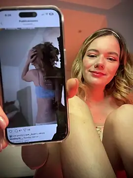 Živý XXX chat NicoleCut