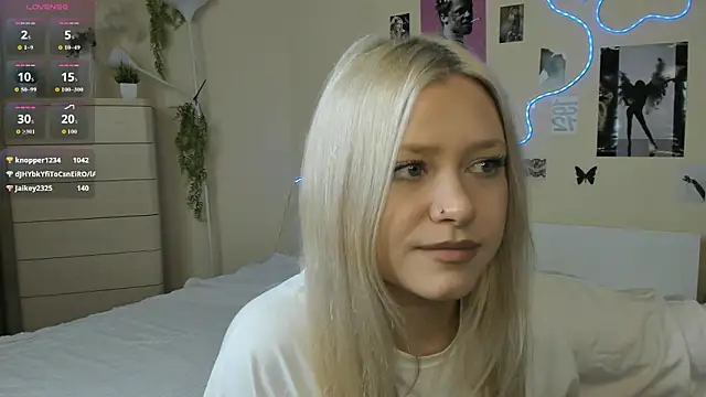 MidnightPoise Webcam Show